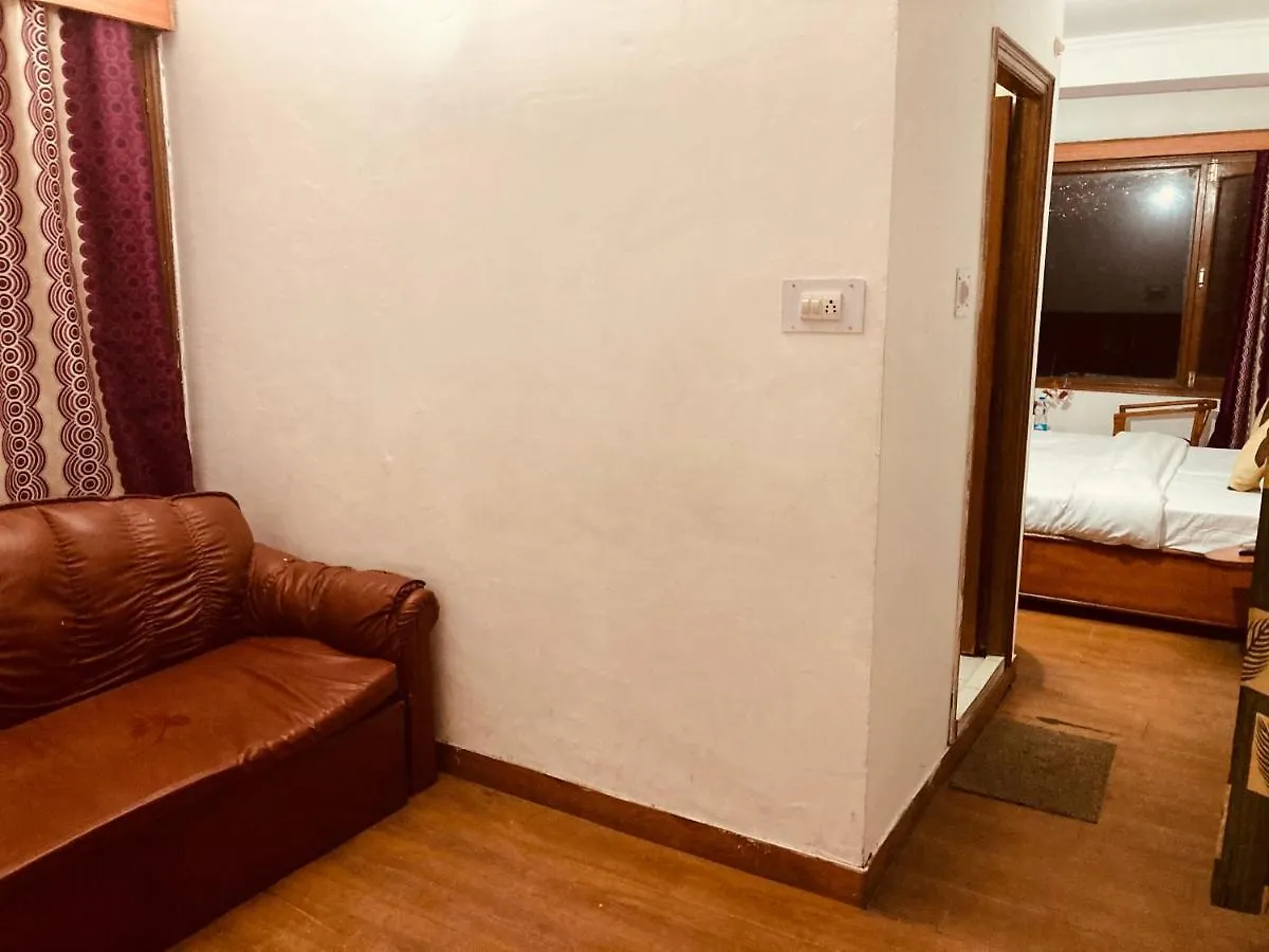 Hotel Tara Regency Shimla 2*,